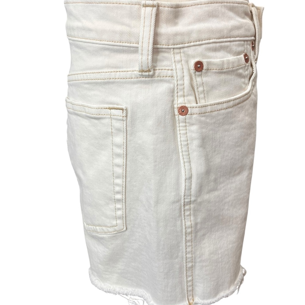 GAP Cheeky High Rise Denim Shorts Off White Cream Frayed Hem Size 10 - Picture 4 of 15